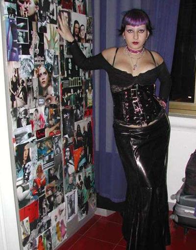 10P Picture compilation of scene chicks in pink and black