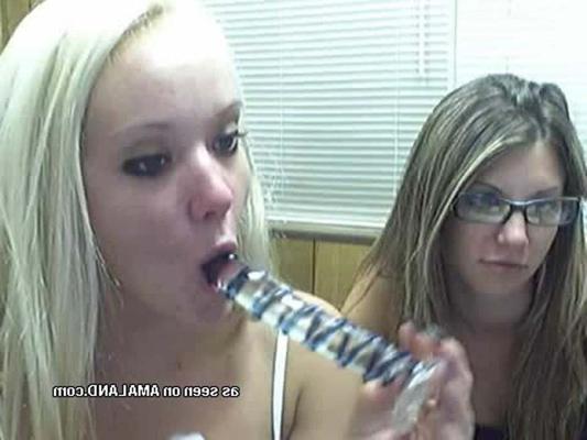 10P Picture compilation of sexy amateur scene girlfriends posing