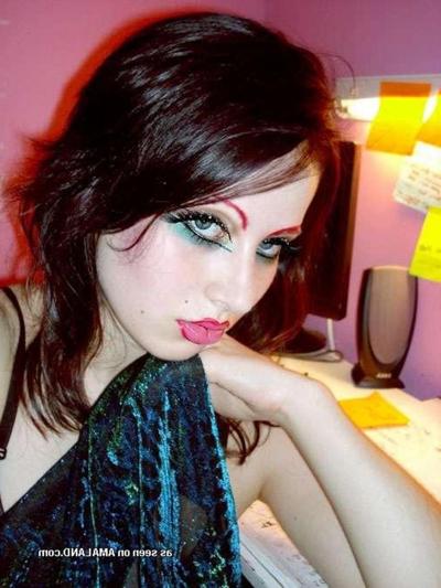 12P Shots of a cute steamy hot emo girl