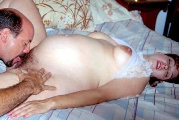 15P 妊娠中の彼女のポーズとクソ