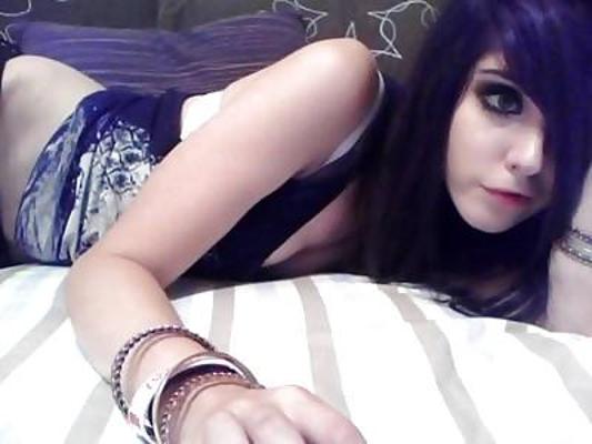 16P Emo girl 12