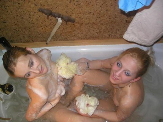 15P Teen lesbian gfs are licking and kissing  21