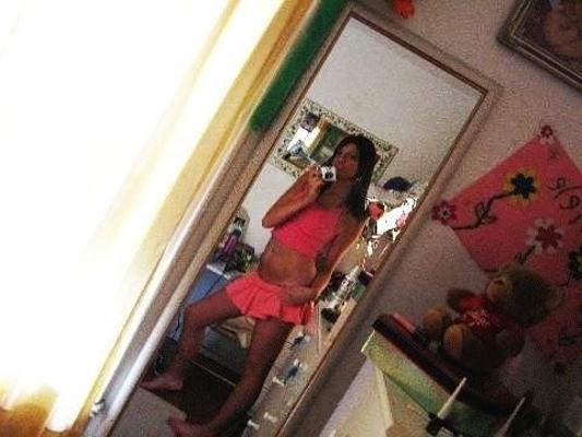 8P Lady caught by spy cam in short skirt and bra