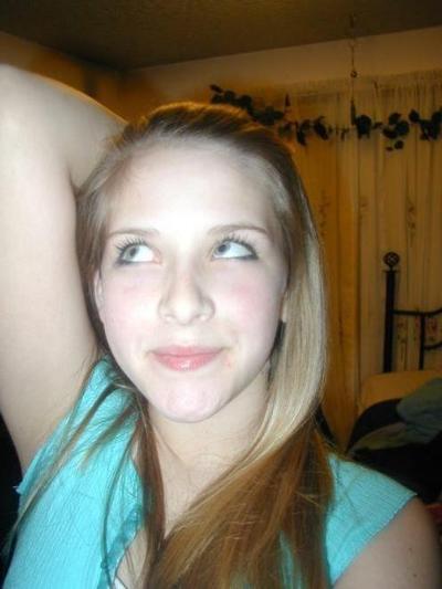 10P College bimbo relaxing and dancing near the mirror