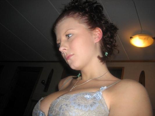 16P Bilder von heißen Amateur-Lesben, die ungezogen werden