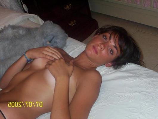 16P Wet and wild amateurs having anal sex
