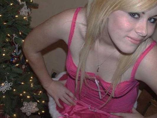 16P Collection of pictures of two gorgeous girlfriend in various sexy poses