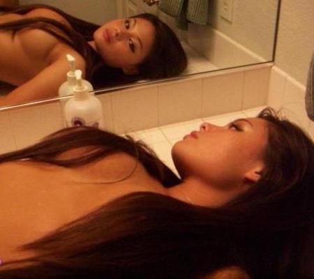 16P Photos chaudes en gros plan d'une chatte amateur humide