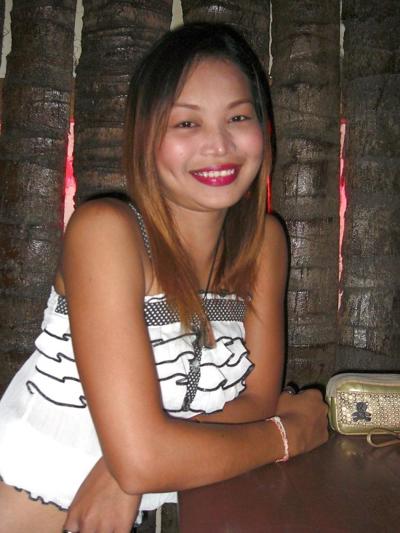 25P Dark Brown Thai Hooker bareback fucked in her deep asian pussy cavern by a sex t