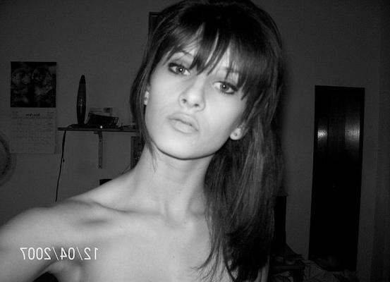 16P Amateurs getting messy cumshots