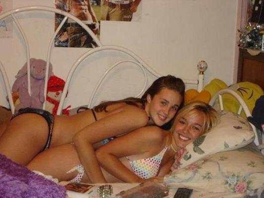 16P Rubia en barco de esquí desnuda