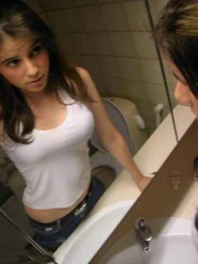 16P Real amateur cuties posing naked