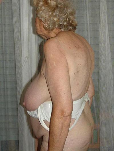 16P homemade milfs