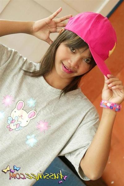 15P Teen Thai girl Tussinee in her pajamas and pink cap