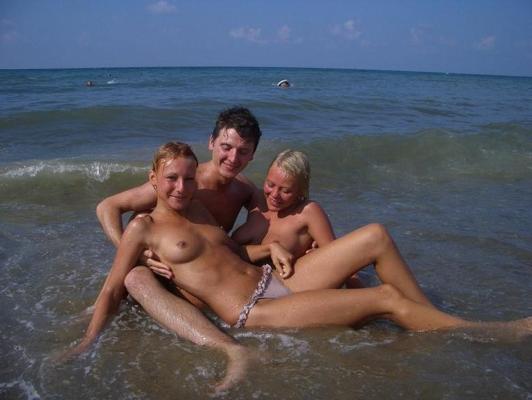 16P Photos of various naughty amateur lesbians
