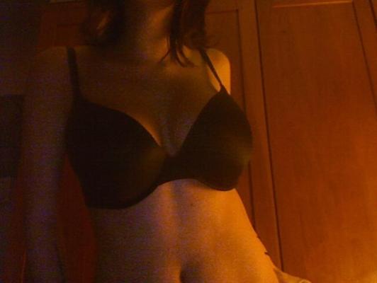 16P Hot curly blonde shows off her bouncy tits