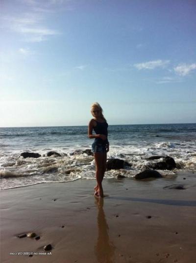 9P Leaked cellphone pics from sexy ex girlfriend