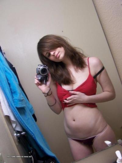 12P Sexy hot amateur cutie selfshooting in her bathroom