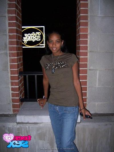 12P Black girl fuck hard scenes on amateur pictures