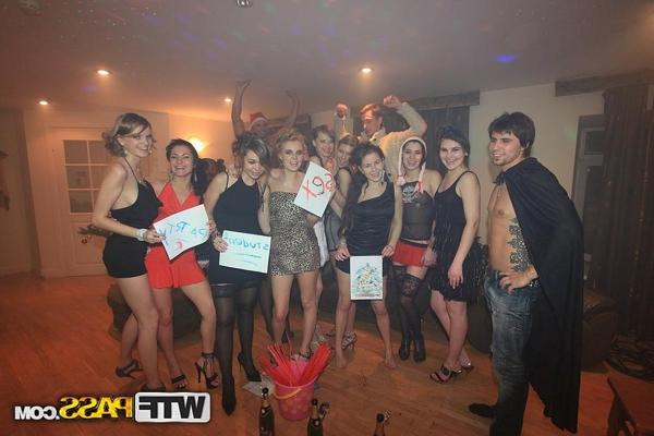 16P Hot university girls seduce boys