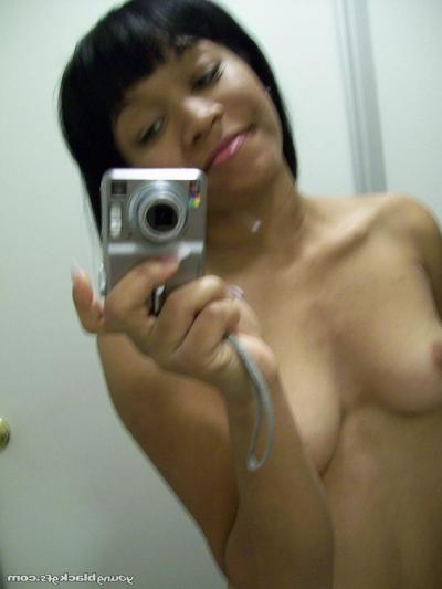 15P Ebony girlfriend self shoting