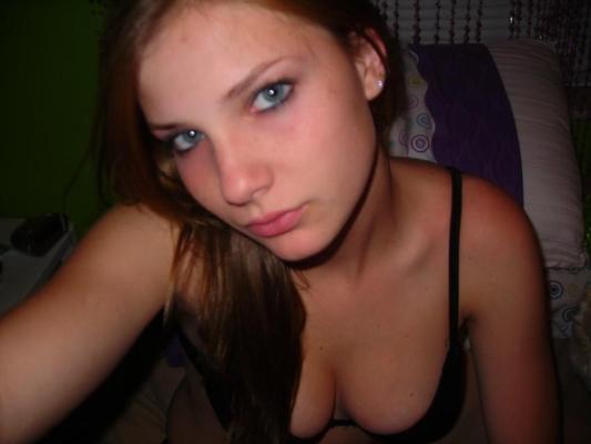 16P Amateurs getting messy cumshots