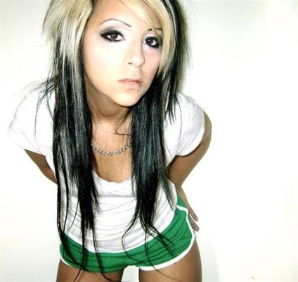 15P Punk teen posing topless