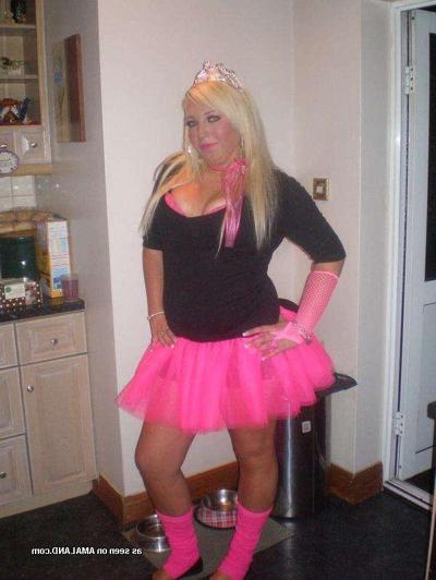 10P Busty punk showing off their big tits on cam