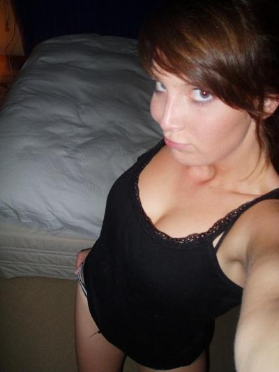 16P Awesome redhead with delicious perky nipples