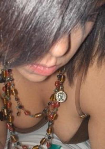 16P Punk teen selfshooter doing alluring poses