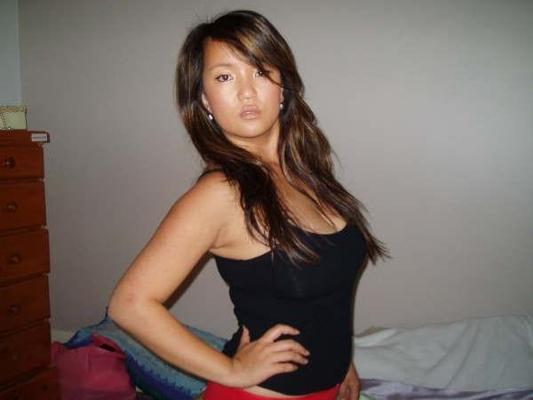 12P Wild chinese chicks doing a striptease