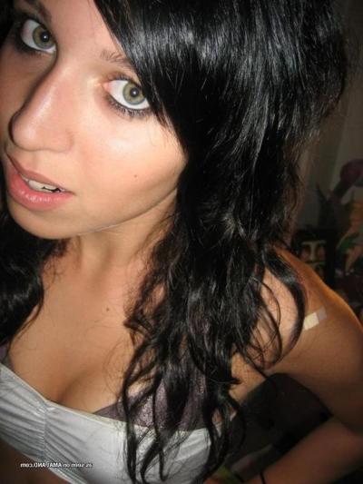 12P Hot amateur teen emo cutie's sexy selfpics