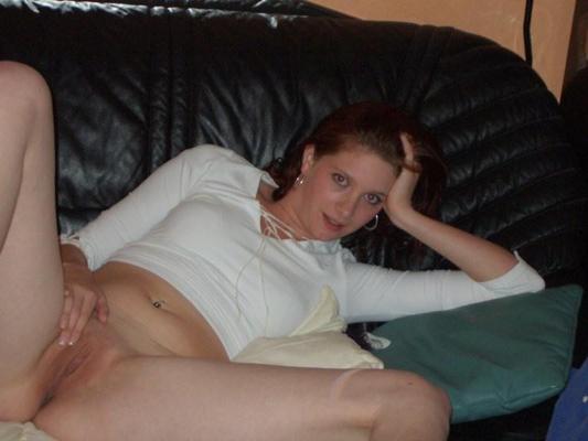 16P Des mannequins en herbe posant dans des séances de photos nues