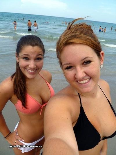 15P Amateur lesbian 18 year old girlfriends in bikinis and panties