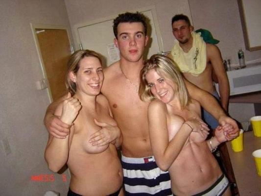 15P Drunk Amateur College Girls Party Fuck Suck And Go Wild And Crazy