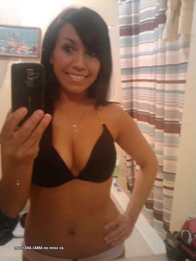 15P Latina GF and their wet pussies