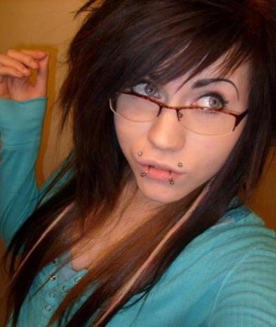 12P Fotos de selfies de adolescentes emo
