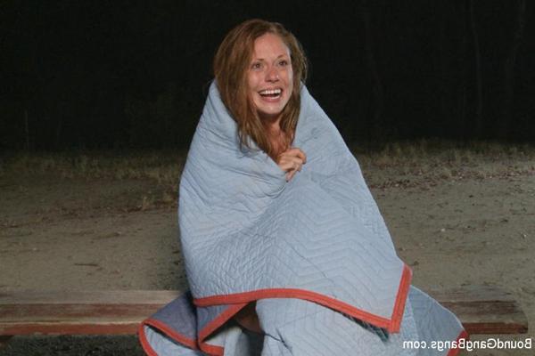 15P Scarlett Wild and her old friends from high skool are all reconnecting on a camp