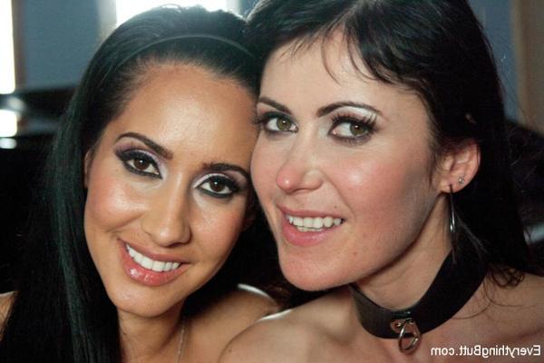 15P Sexe anal lesbien extrême