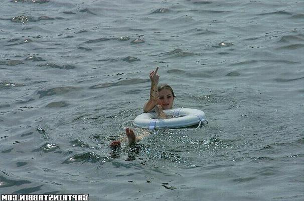 12P 12 pics and 1 movie of Arlette from Captain Stabbin