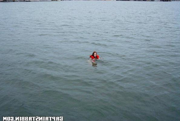 12P 12 pics and 1 movie of Andrea from Captain Stabbin