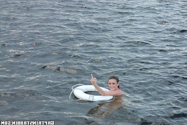 12P 12 pics and 1 movie of Desiree from Captain Stabbin