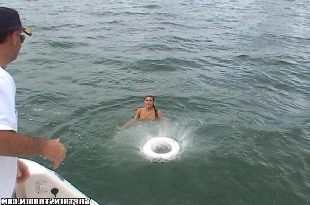 12P 12 pics and 1 movie of Alia from Captain Stabbin