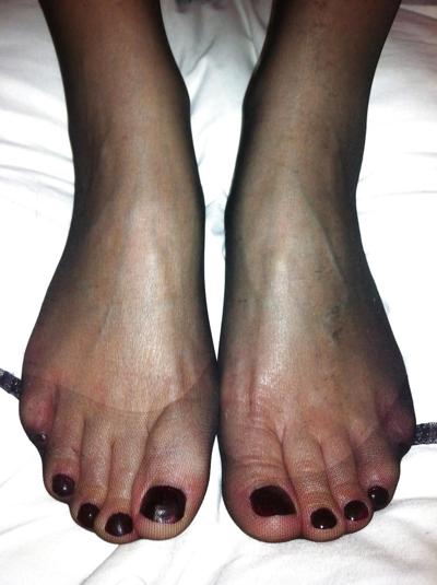 20P Her sexy stocking feet i coverd in my cum