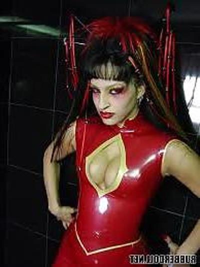 23P Dame in Rot 3!