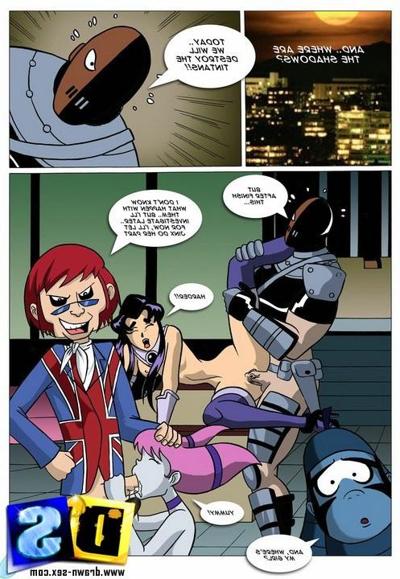 12P Teen Titans fighting the horny alien intruders