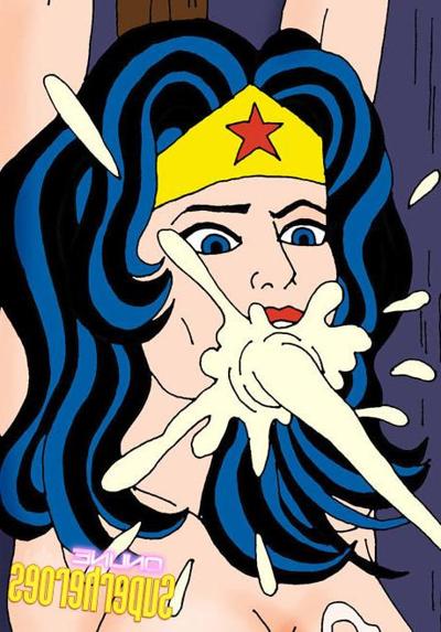 10P Wonder Woman was fucked with desire and eats jizz 