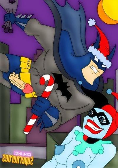 12P Catwoman gets fingered by Robin and takes load of cum