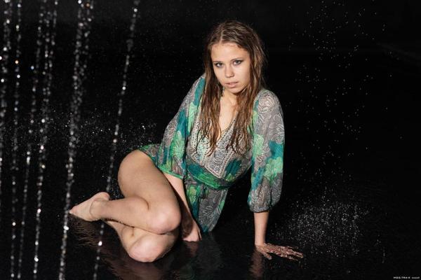 16P Beautiful teen model wet