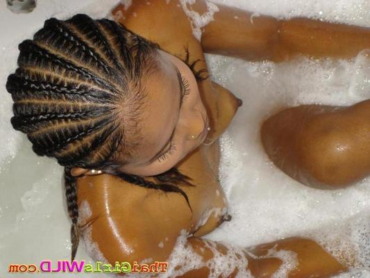 16P SExy Thai teen comes home and takes a hot bubble bath